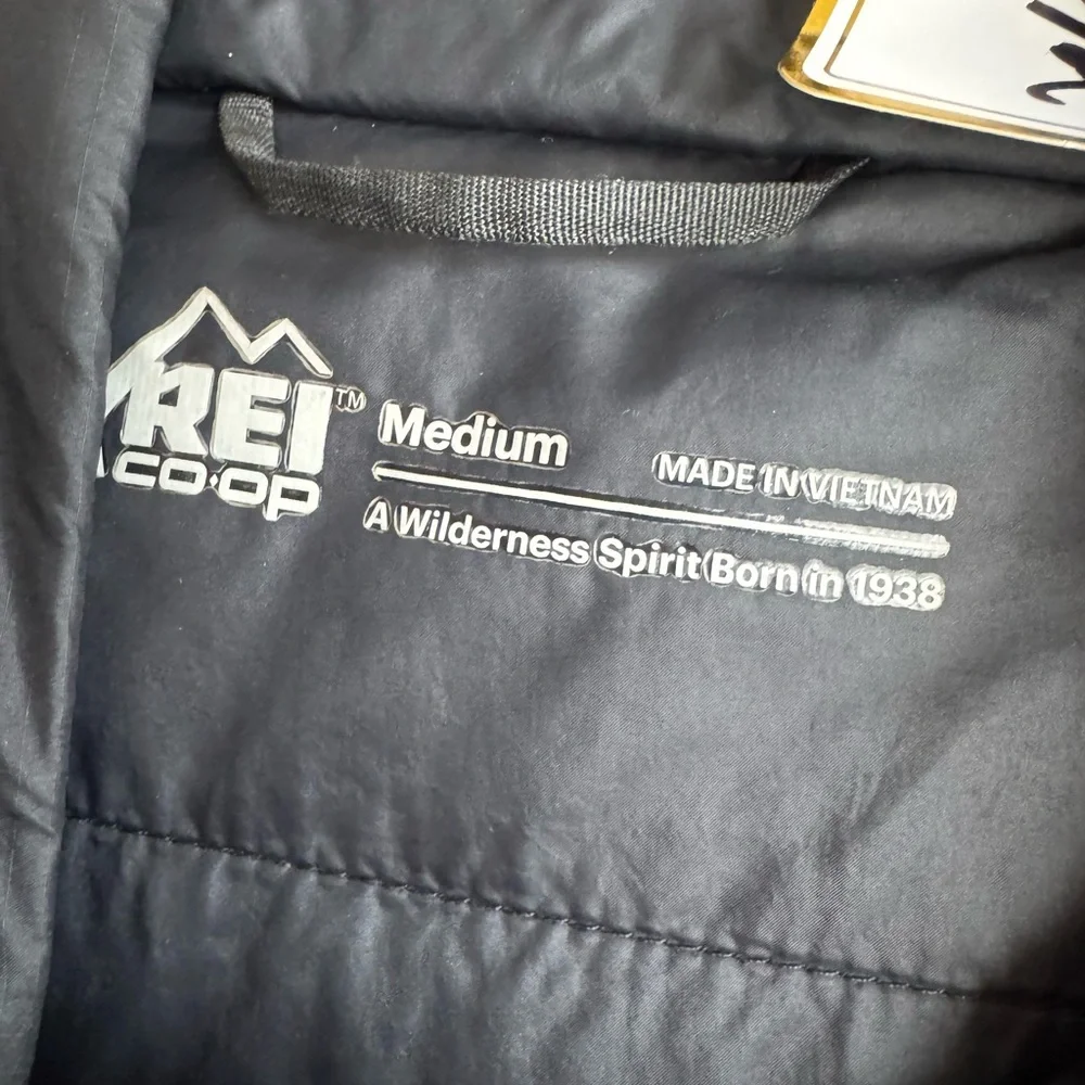 REI Men’s Unisex Light weight puffer zip up jacket black size medium - Picture 3 of 5